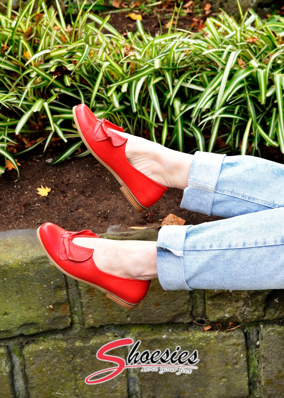 Sala Crosby Loafer - Black Leather