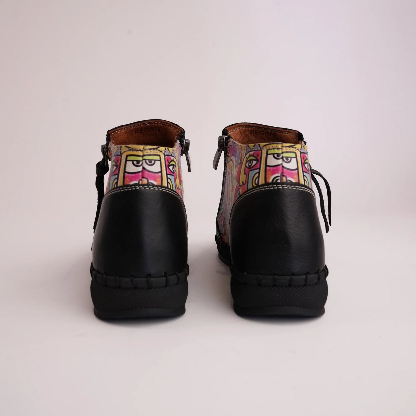 Sala Regan Boot - Black Picasso Leather