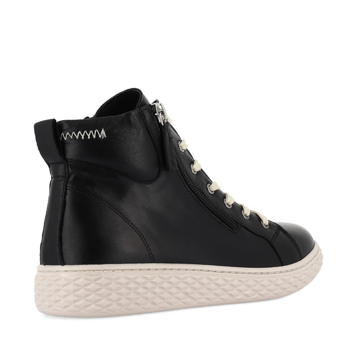 Cabello Una - Black Leather Boot