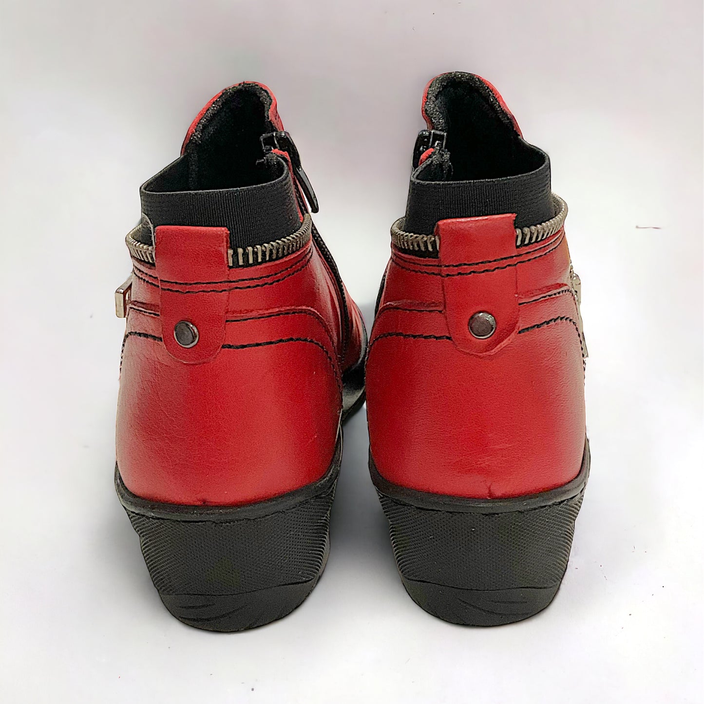 Cabello CP791-18 - Red Leather