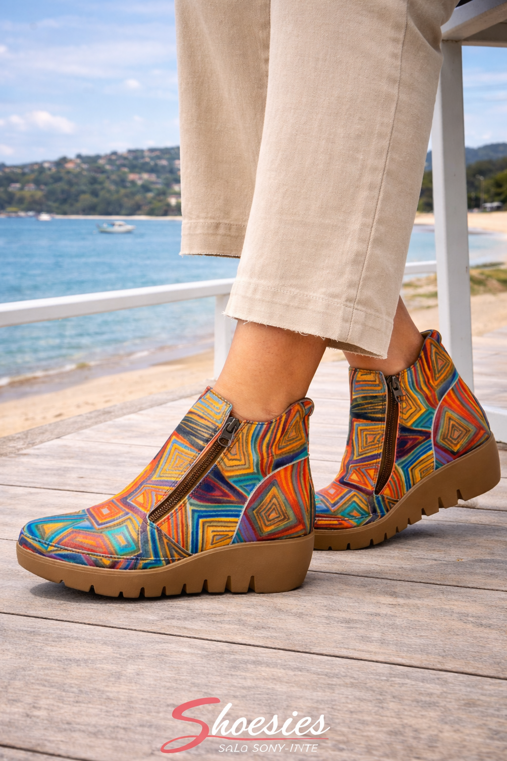 Sala Sony-INTE Wedge Boot – Mosaic Multi