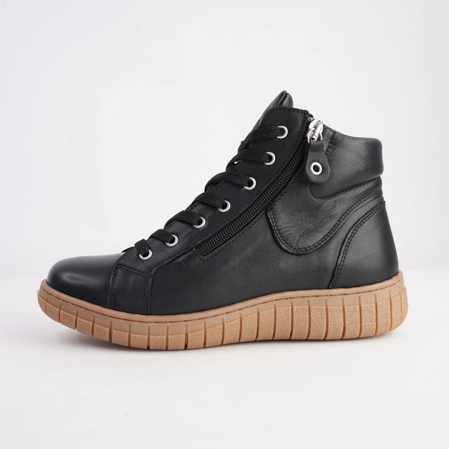 Cabello Reagan Boot - Black Leather