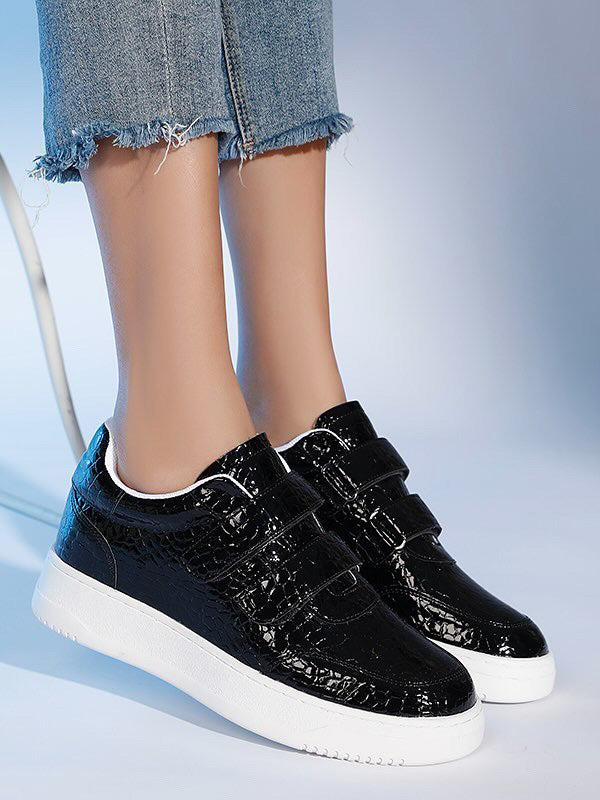 LAV-iSH Velcro Crocodile Sneaker LVSNKCRO - Black