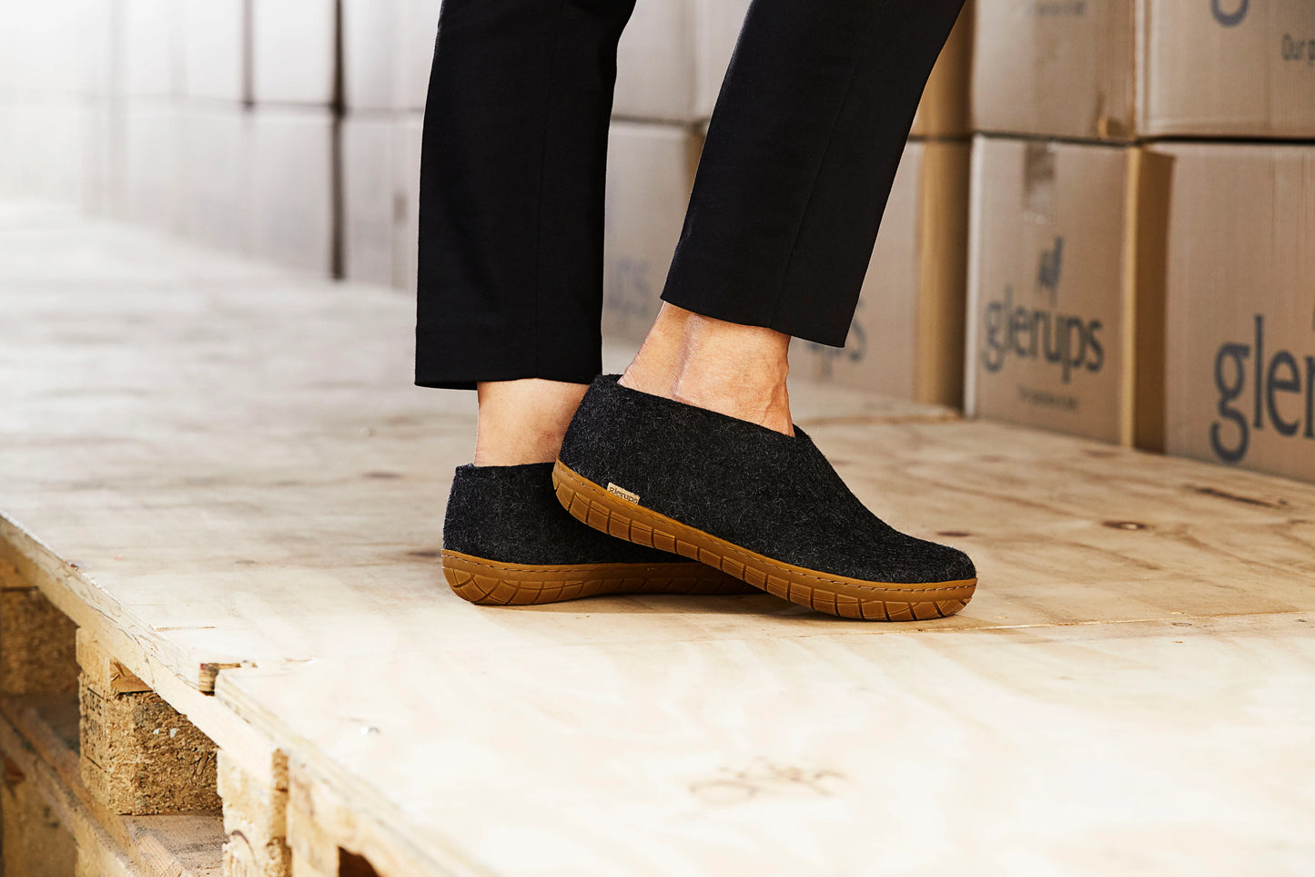 Glerups Honey Rubber Shoe - Charcoal Colour