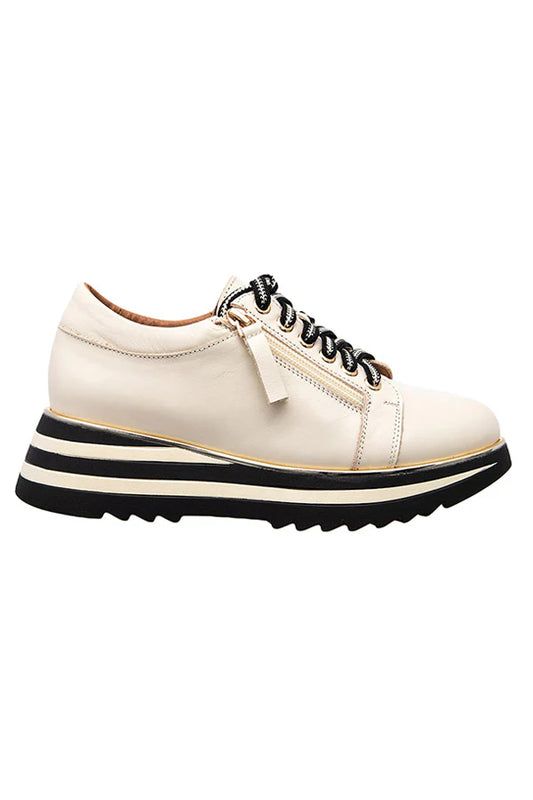 Alfie & Evie Hosting - Cream Leather