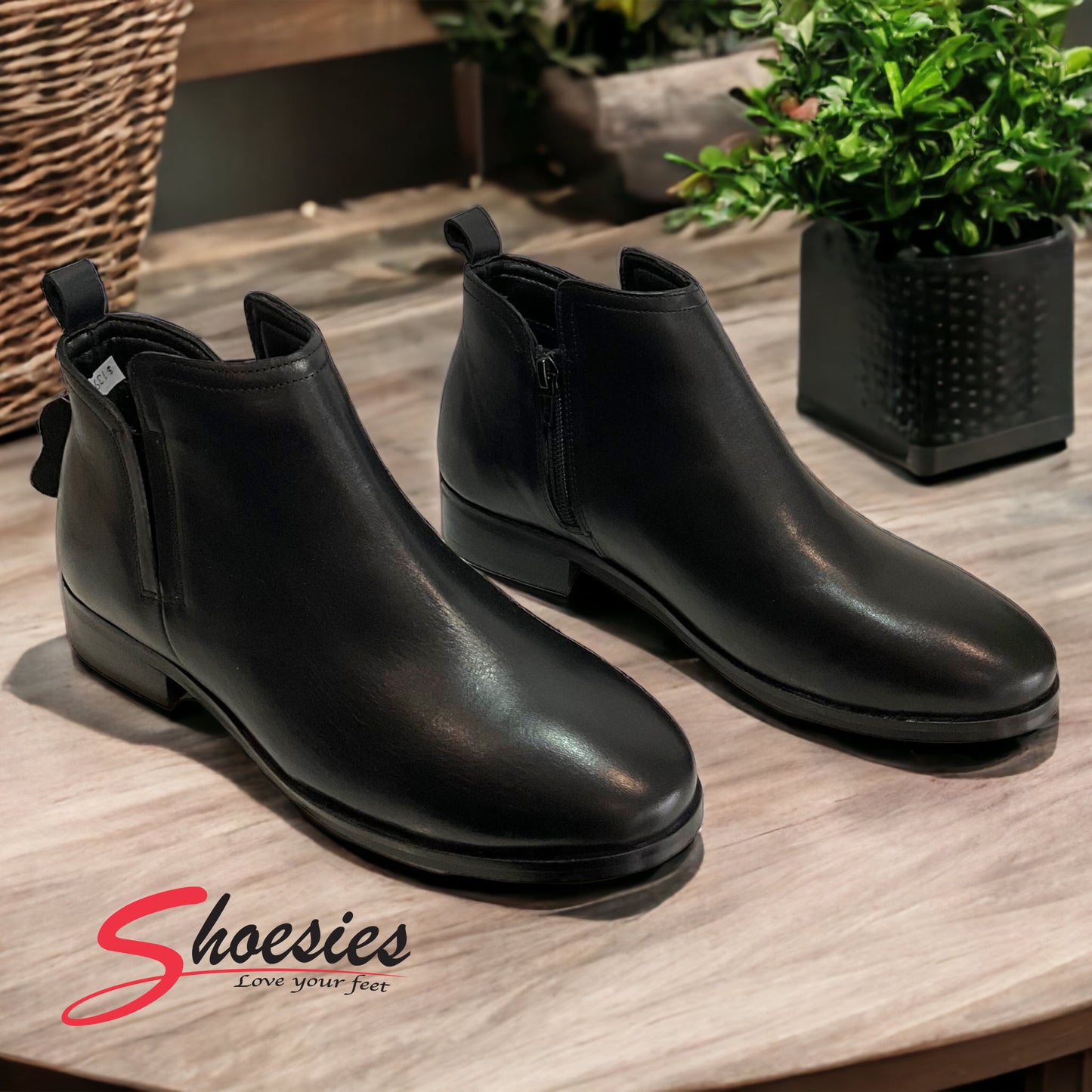 Human Premium Sine Ankle Boot - Black