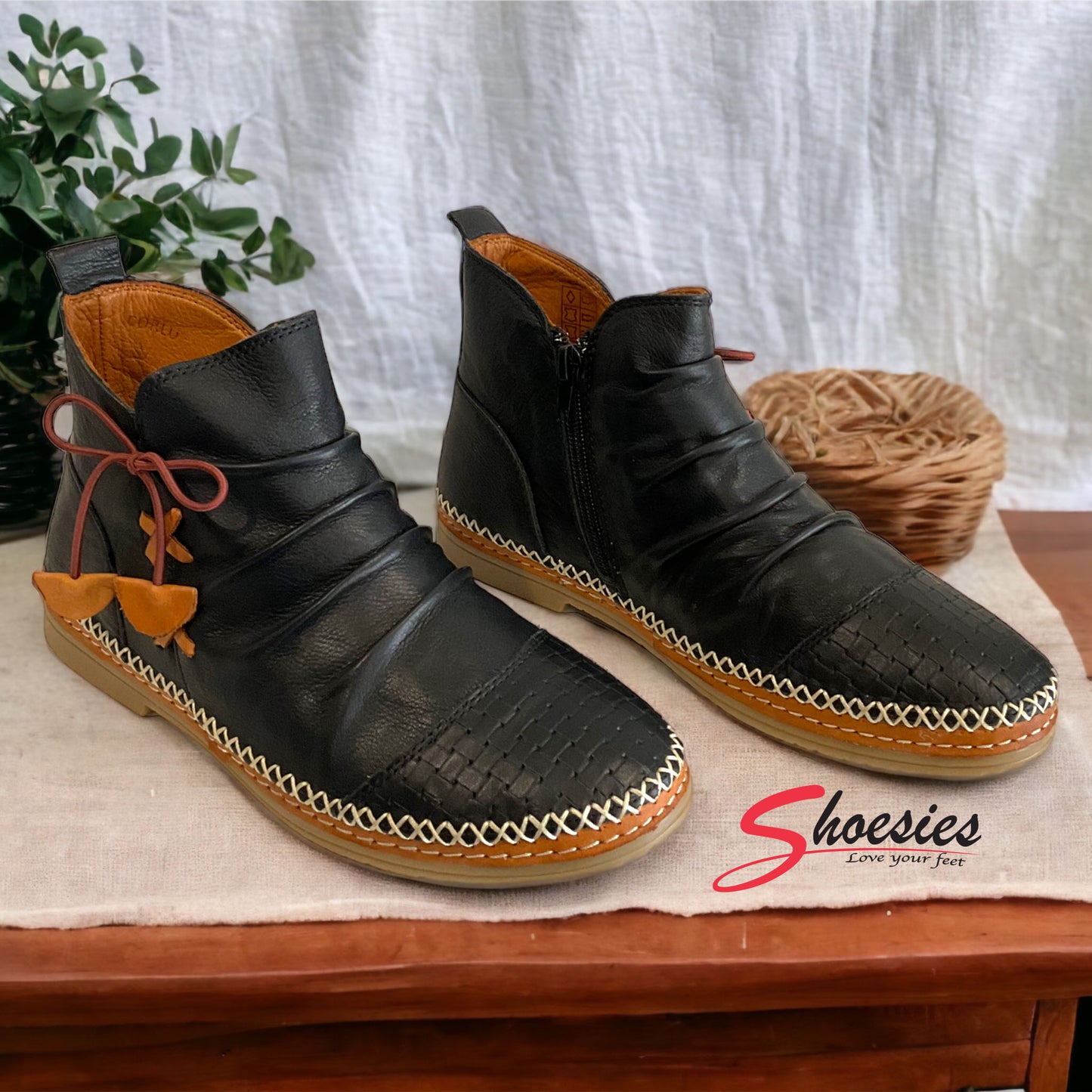 Cabello Corlu - Black Boot