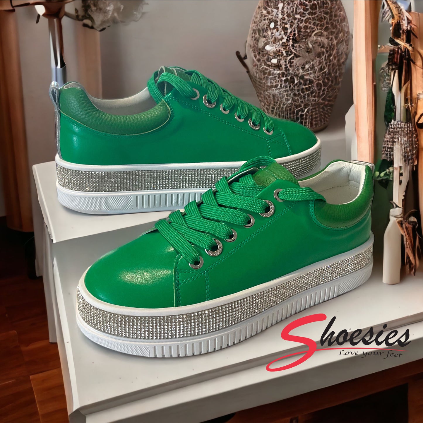 LAV-iSH Leather Luxe Sneakers LVSNKLUX - Green