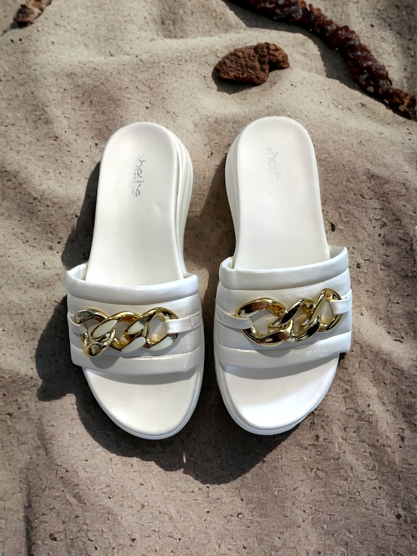 sheshe Australia Palm Beach Wedge Slides with Chain - White