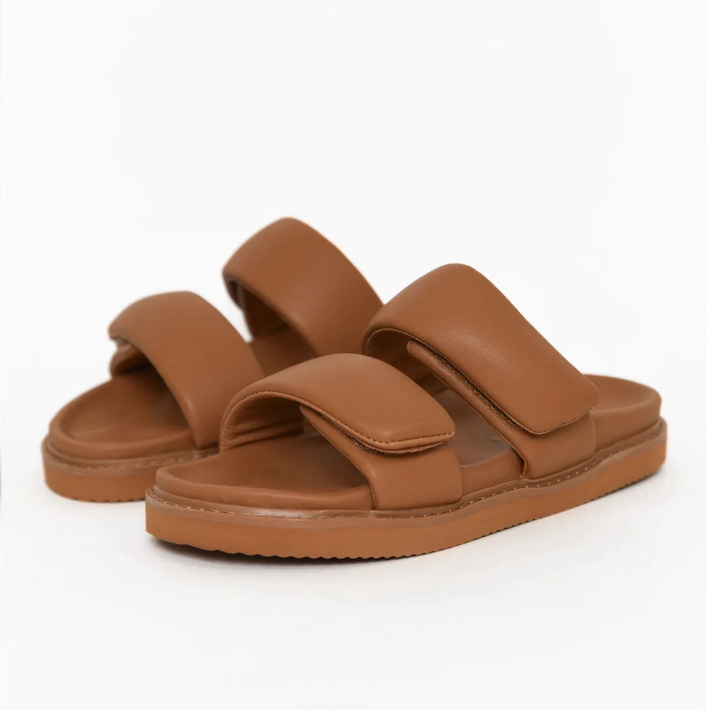 Human Premium Slides - Amy in Tan