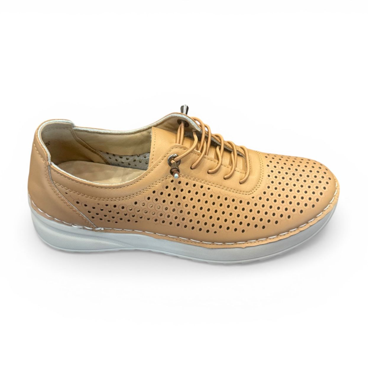 Mabella Breeze - Tan Sneaker