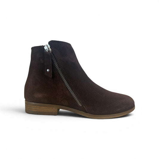 Thyme & Co Parade Boot – Brown Suede