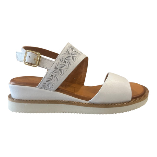 Cabello Arrow – White Leather