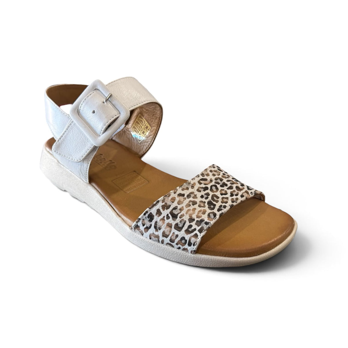 Cabello Pepe - White Leopard Leather