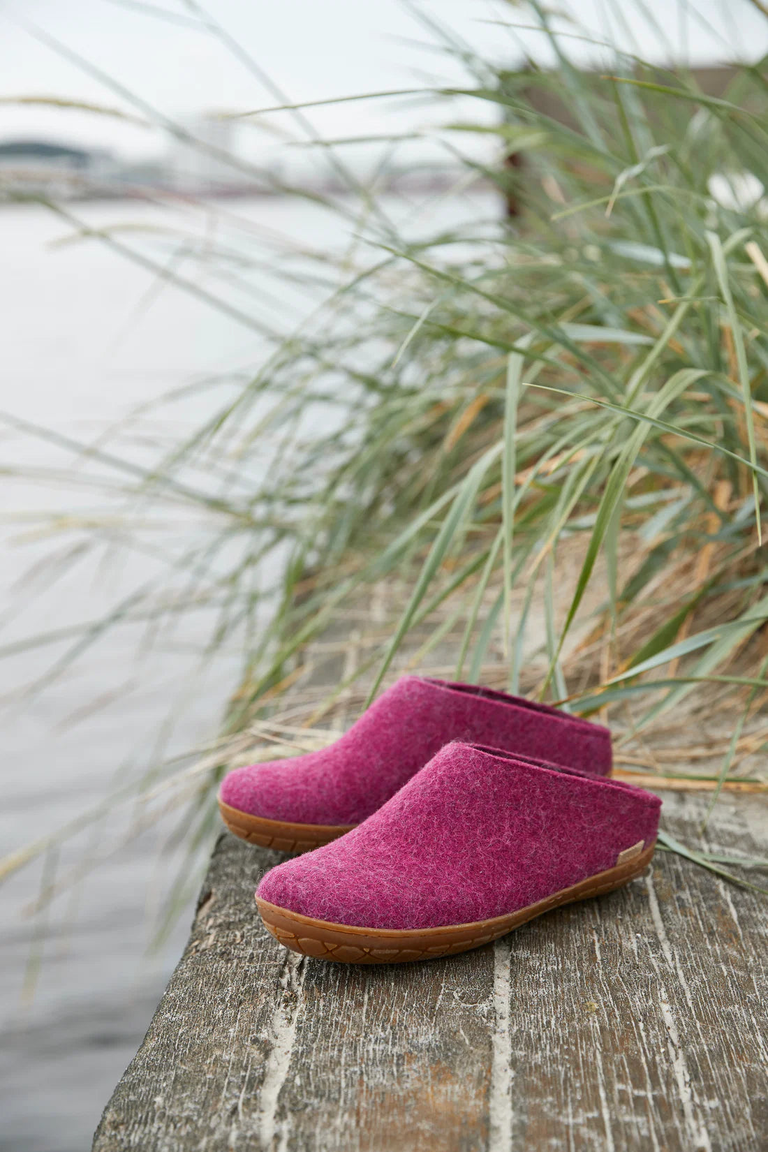 Glerups Felt Slip-On – Cranberry Natural Wool