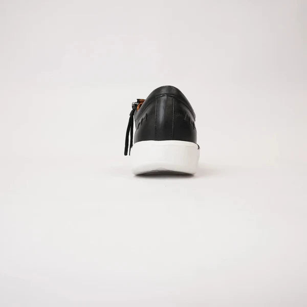 Sala Bibi Leather Sneakers - Black