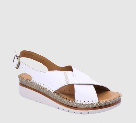 Sala Oamira Womens Wedge Sandal - White